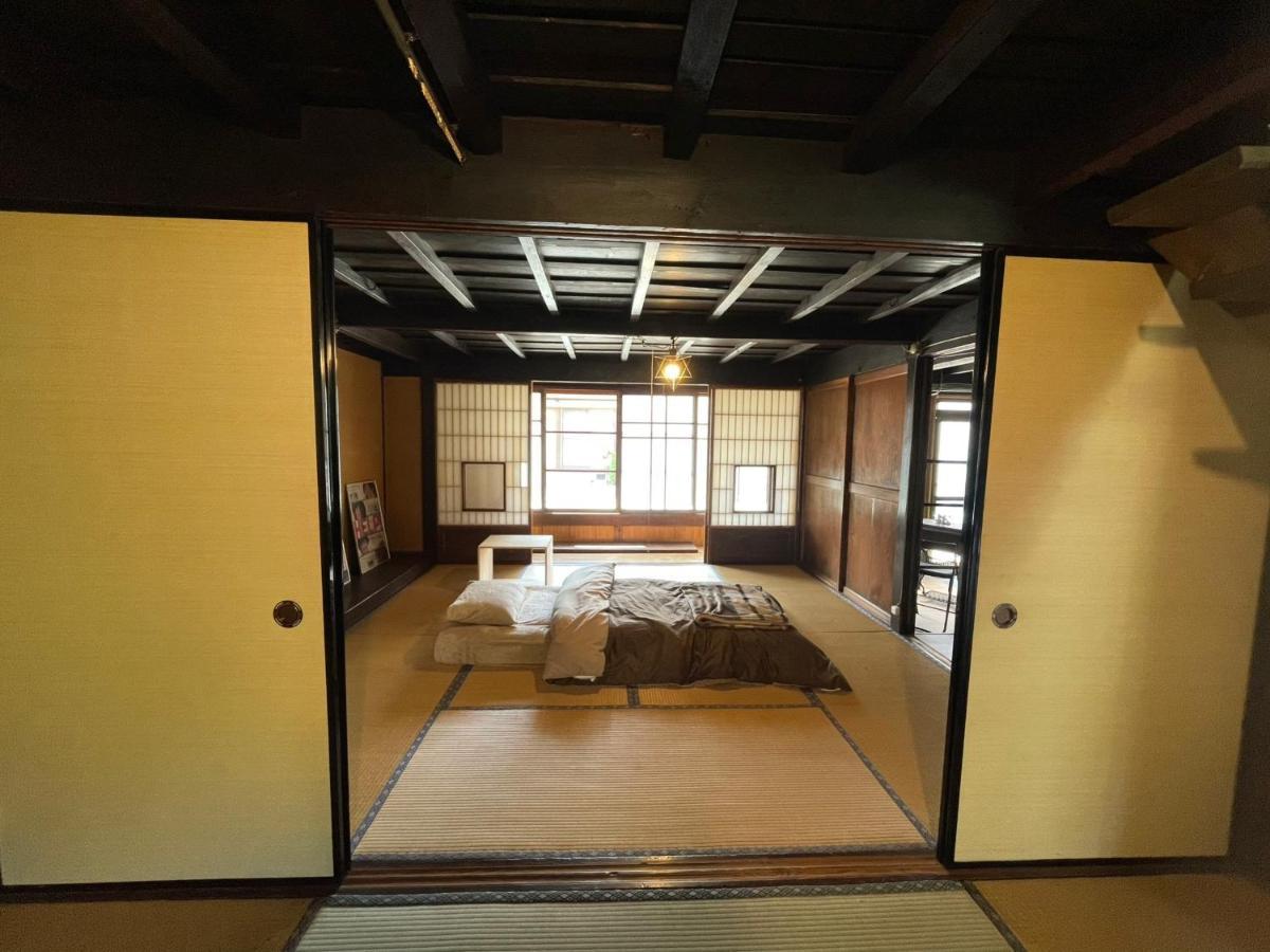 ゲストハウス　にじゅうよん Sakashita Экстерьер фото