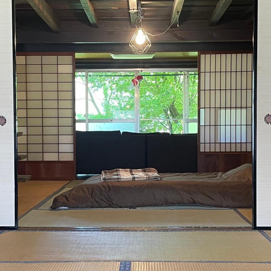 ゲストハウス　にじゅうよん Sakashita Экстерьер фото